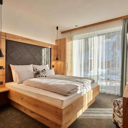 Sun Apartment